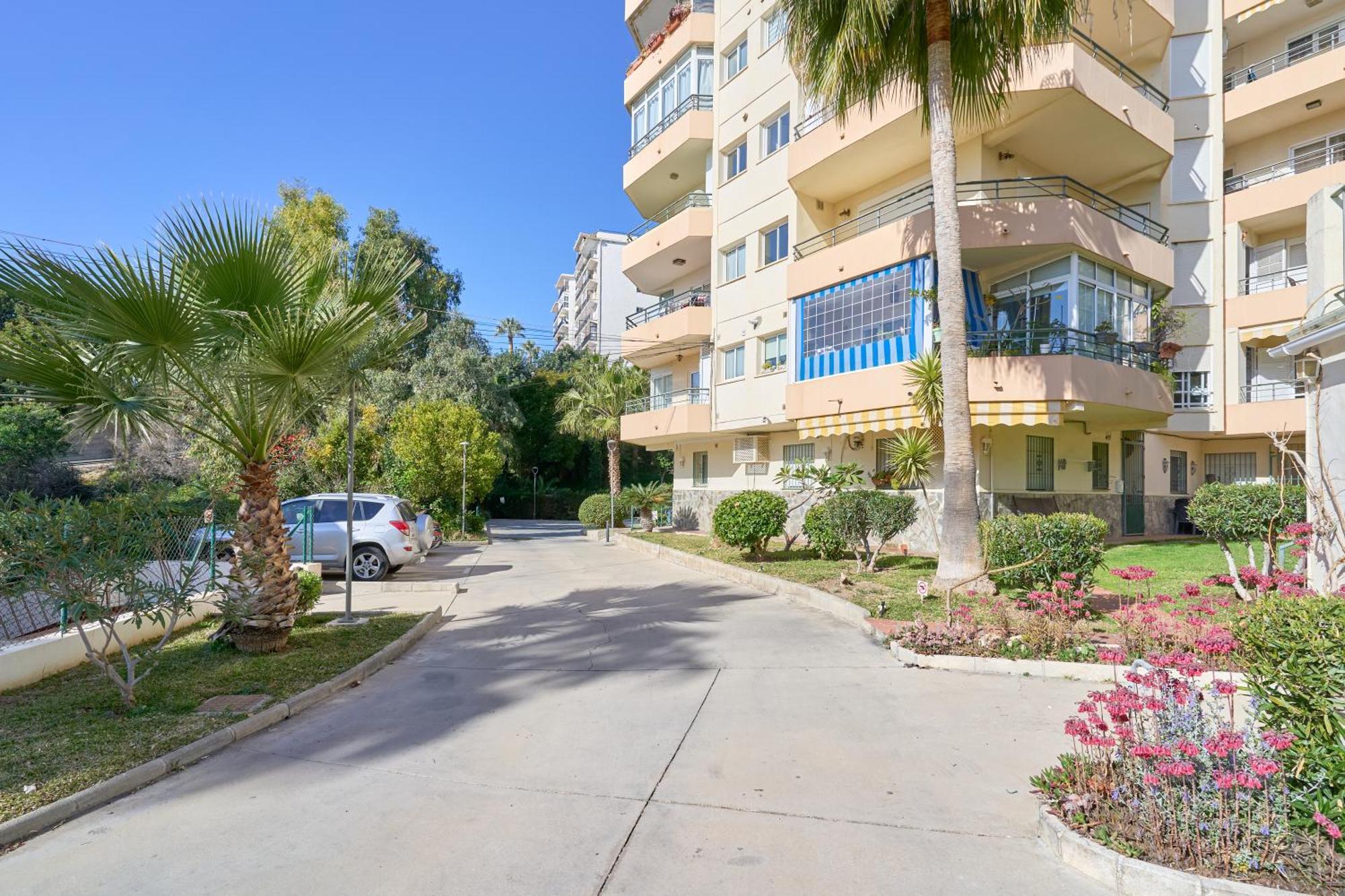 Bright And Spacious 2 Bed Apt Nerja Exterior foto